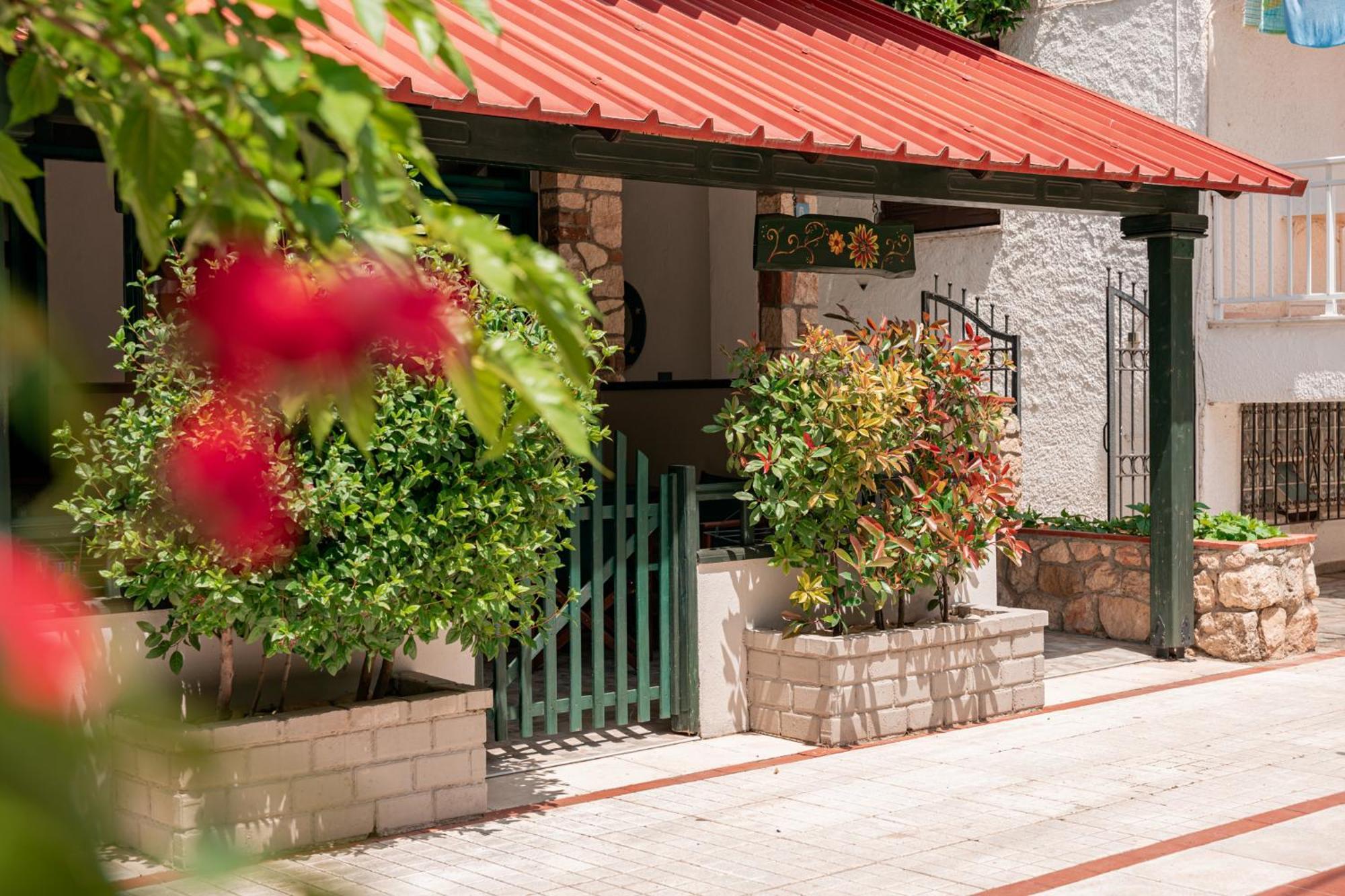 Sante Aparthotel Kallithea  Bagian luar foto